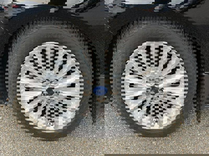 Image Ford FOCUS BERLINE 1.5 EcoBoost 150 Titanium BVA6 GPS Caméra Bluetooth Sièges chauffants Régul Clim auto Gtie 1 an 